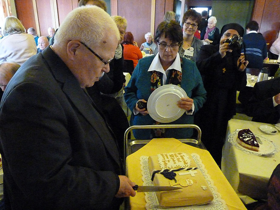 Festgottesdienst zum 50jahrigen Priesterjubiläum von Stadtpfarrer i.R. Geistlichen Rat Ulrich Trzeciok (Foto: Karl-Franz Thiede)